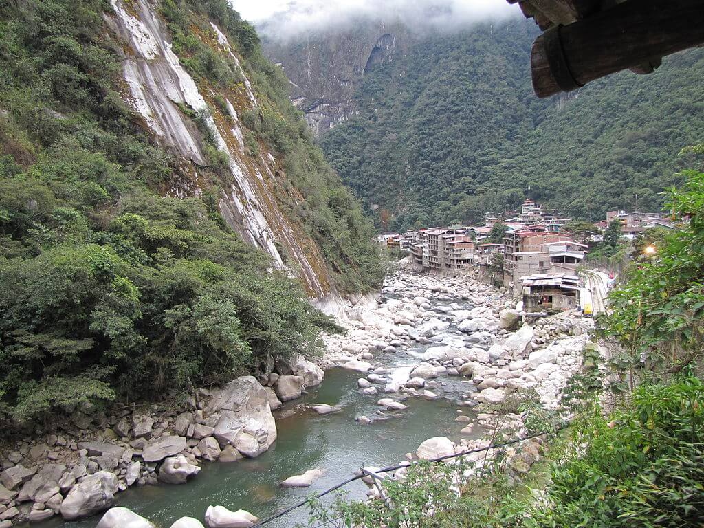 The Urubamba Valley Sacred Valley Of The Incas Lac Geo